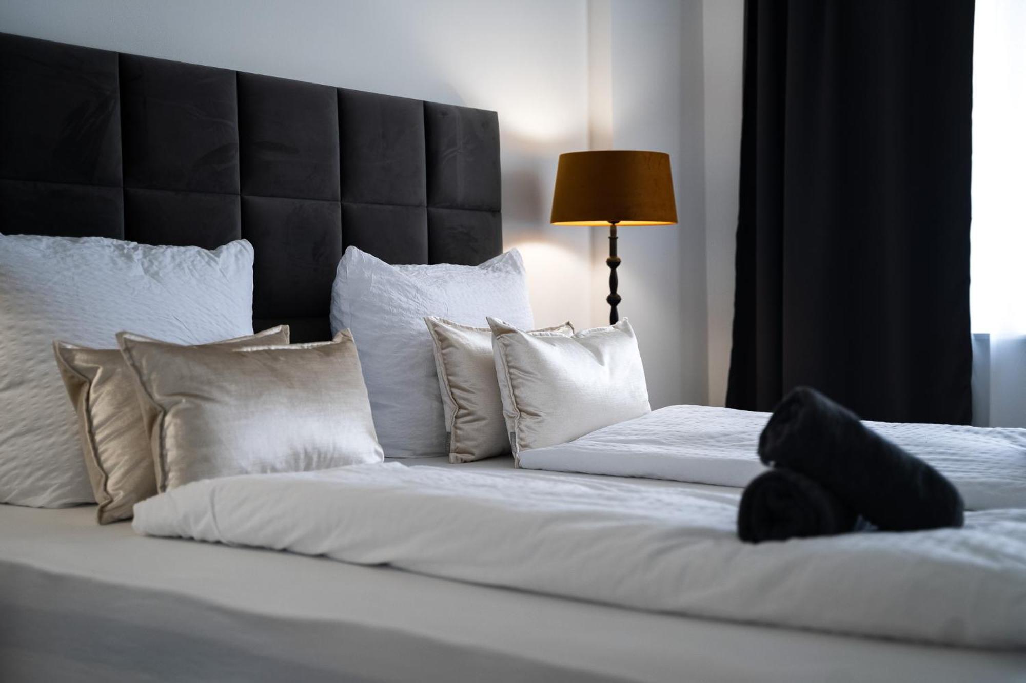 Modernes Studio mit Netflix Krefeld Exterior foto